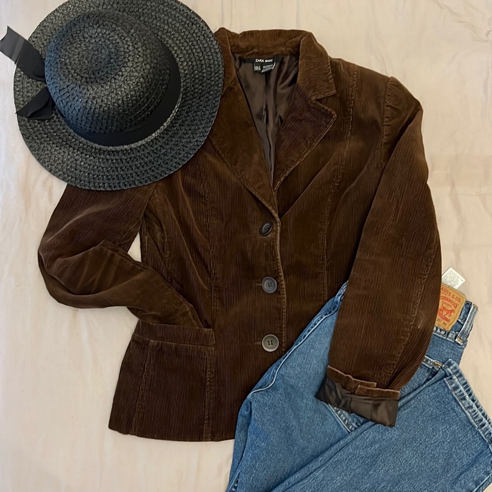 Zara basic brown corduroy jacket size medium 100% cotton outer shell .